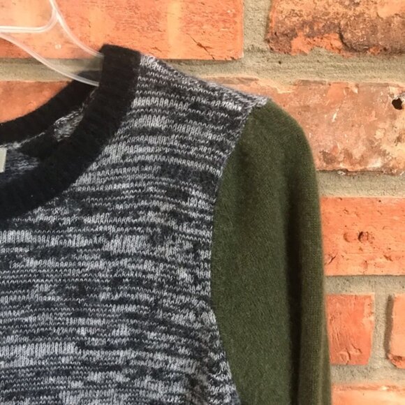 Anthropology SI-IAE Cashmere Sweater Top CutOut Soft ColorBlock Gray Black Green - Picture 9 of 16